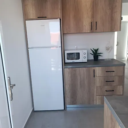 Platanou 21 * Kremastí