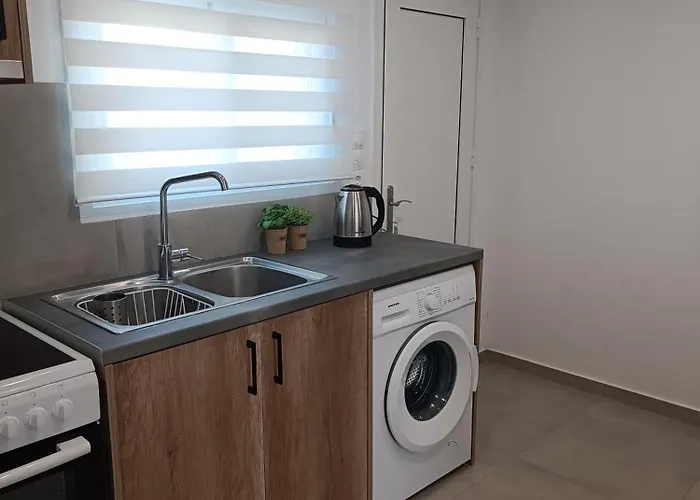 Platanou 21 * Kremastí