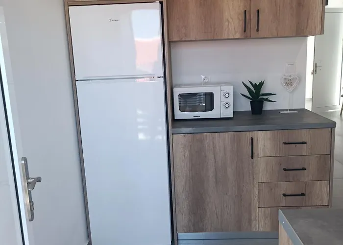 Platanou 21 * Kremastí